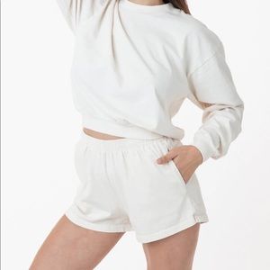 Los Angeles Apparel - heavy jersey garment dye short shorts in Cream Size L